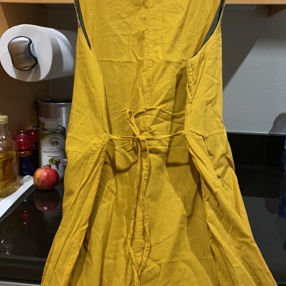 Dress - Picture 2 of 3